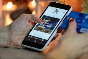 Cum facem comerț online și legal? 3 aspecte importante 4