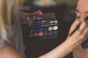 Cum pot să am o afacere ca make-up artist? Primii pași 2